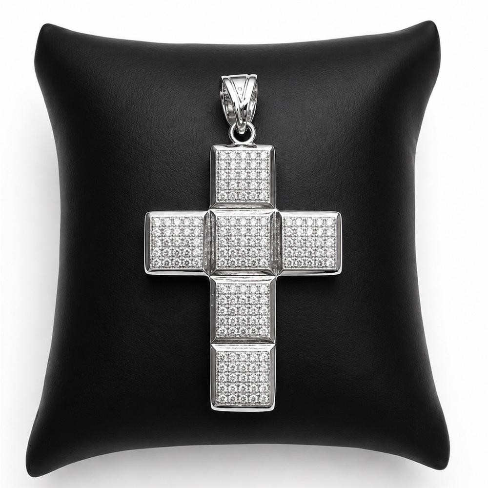 925 Sterling Silver Pavé Cross Men’s Pendant Cubic Zirconia